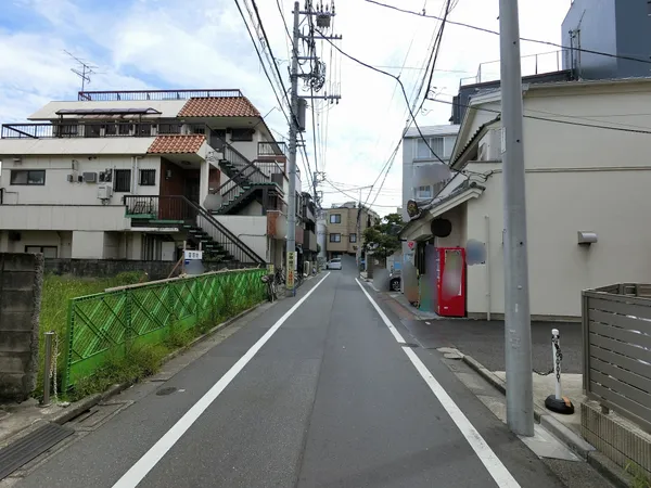 前面道路（令和６年７月撮影）