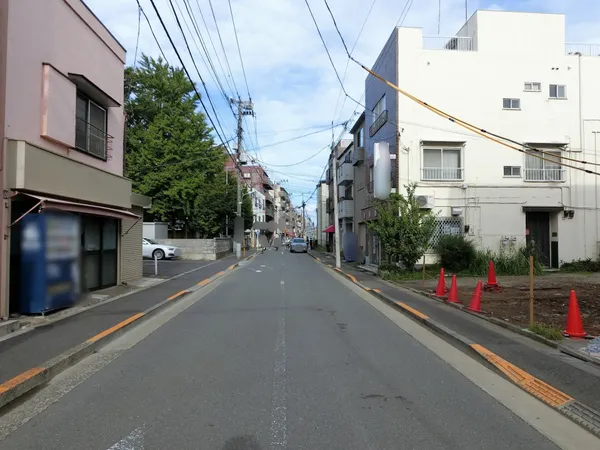 前面道路（令和６年８月撮影）