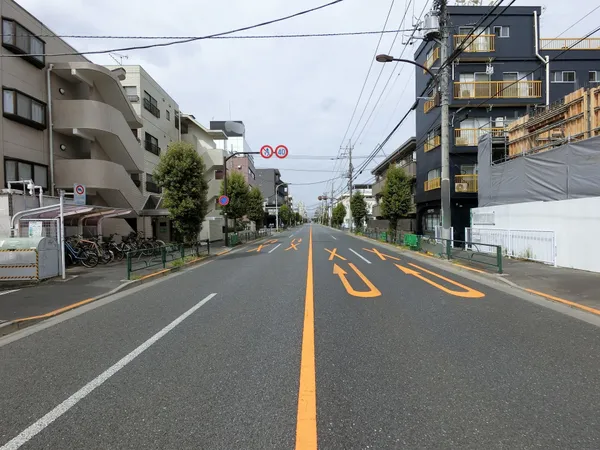 前面道路（令和６年９月撮影）