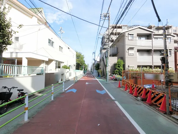 前面道路（令和６年１０月撮影）