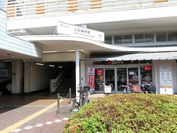 徒歩２分。