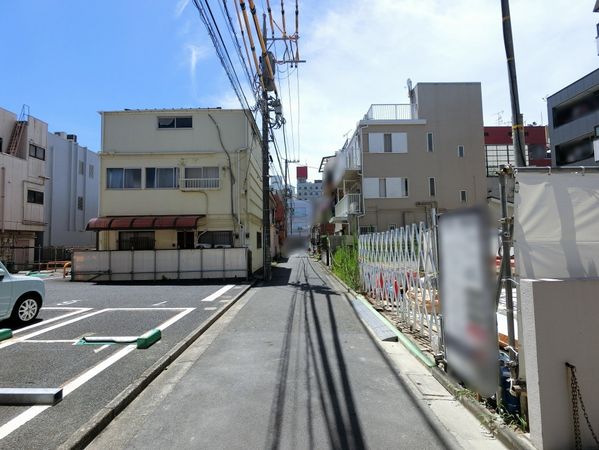 江戸川区北小岩6丁目マンション【b’CASA KOIWA 2nd】 前面道路含む外観 江戸川区北小岩6丁目マンション【b’CASA KOIWA 2nd】 前面道路含む外観