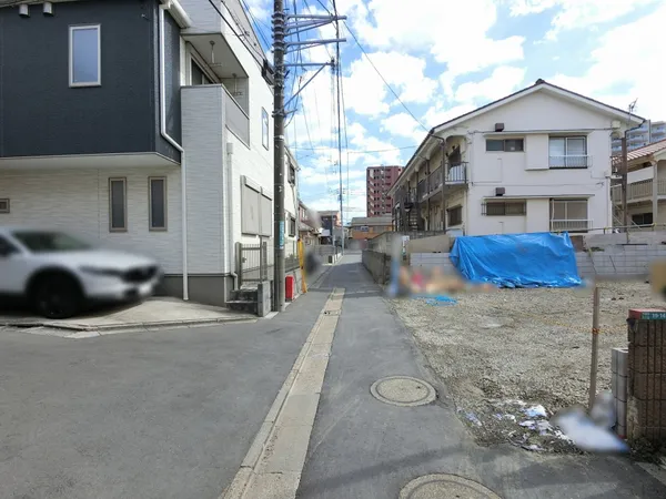 前面道路（令和7年10月撮影）