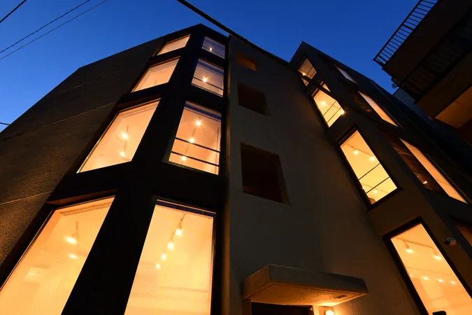 外観（夜）