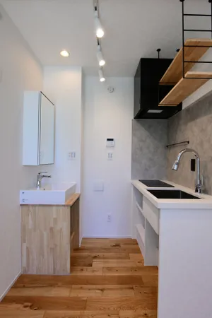 室内（301号室）