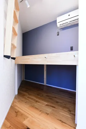 室内（301号室）