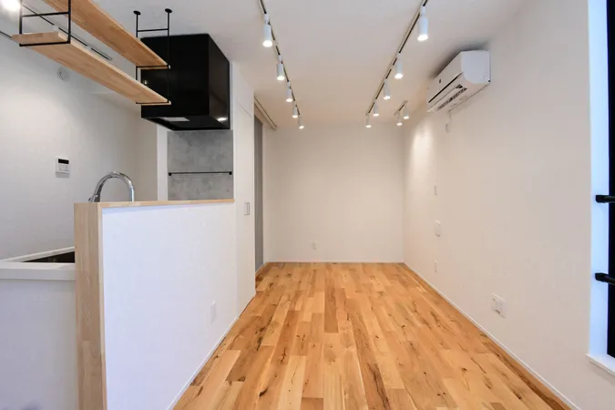 室内（302号室）