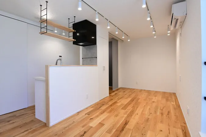 室内（302号室）