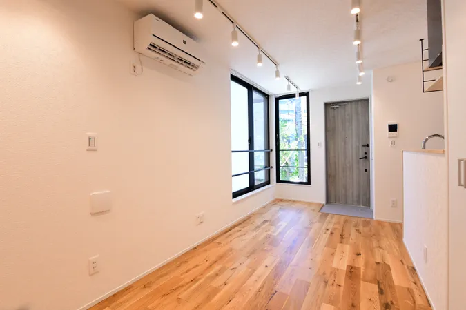 室内（302号室）