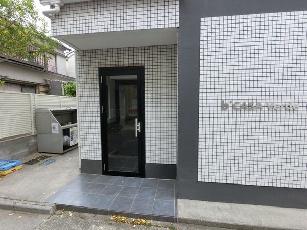 足立区千住緑町二丁目マンション【b‘CASA Verde 壱番館】 エントランス