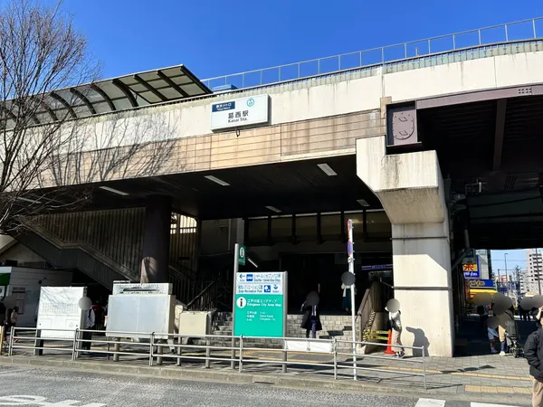 徒歩４分。