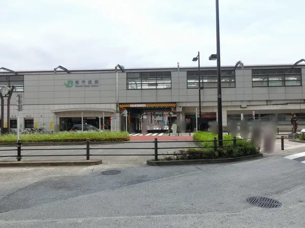 徒歩９分。