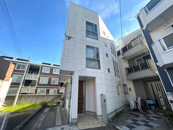 白を基調としたスタイリッシュな外観