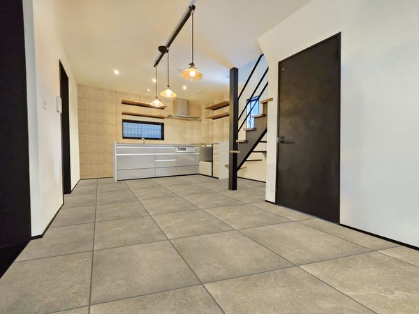 大阪市旭区中宮1丁目 室内 大阪市旭区中宮1丁目 室内