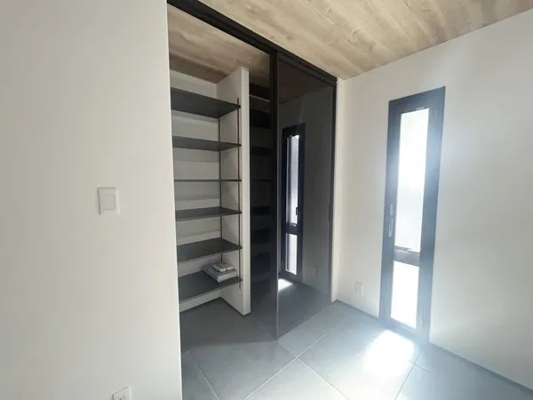 1階洋室には収納付き