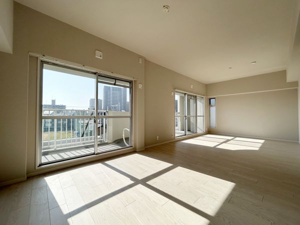 ファミールハイツ城東A棟 リビング