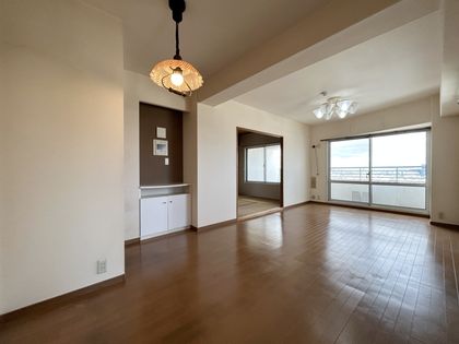 インテリジェントシティ リビング