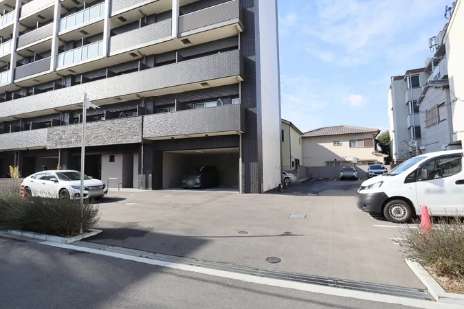 敷地内に駐車場があります。