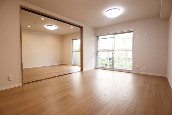 リバーサイドともぶち第一住宅第14号棟 リビング リバーサイドともぶち第一住宅第14号棟 リビング