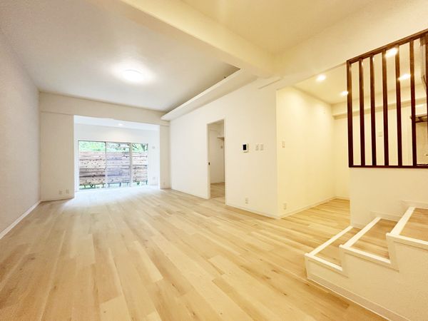 リバーサイドともぶち第一住宅第34号棟 リビング リバーサイドともぶち第一住宅第34号棟 リビング