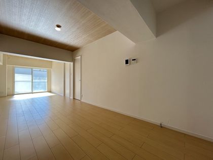 クローバーハイツ森小路 3号棟 リビング