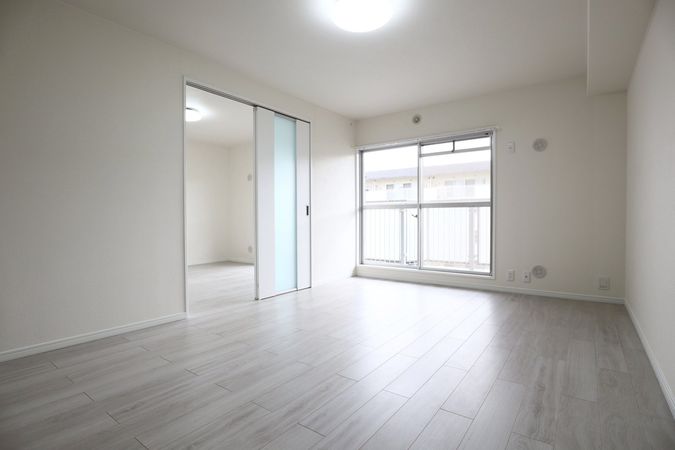 リバーサイドともぶち第一住宅第27号棟 リビング