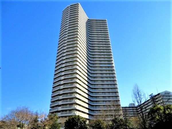 ベル・パークシティJ棟 外観