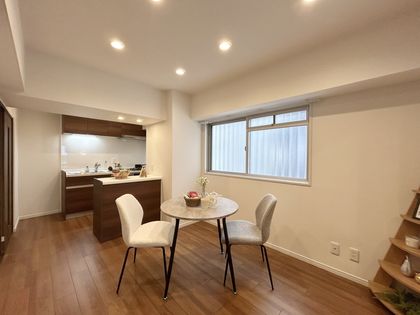 ネオハイツ内本町 リビング