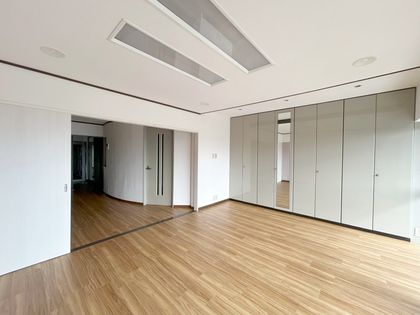 クローバーハイツ森小路 3号棟 リビング