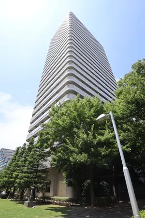 地上27階建の高層タワーマンション♪エレベーター全階停止棟です。ペット飼育可（規約制限有）