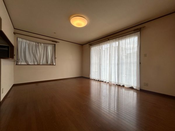 春日井市白山町8丁目 リビング 春日井市白山町8丁目 リビング