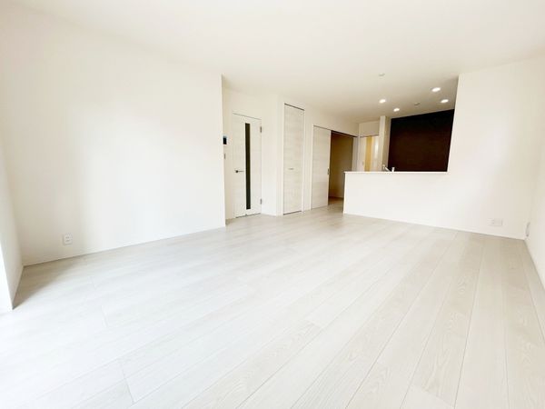 小牧市大字久保一色 1号棟 リビング