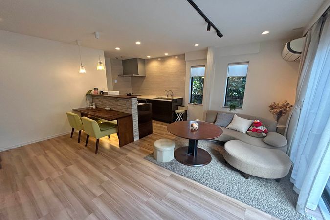 春日井市東野町6丁目 リビング