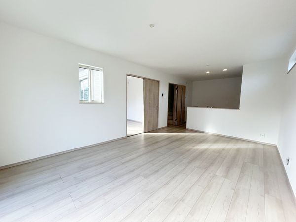 春日井市白山町6丁目 B号棟 リビング