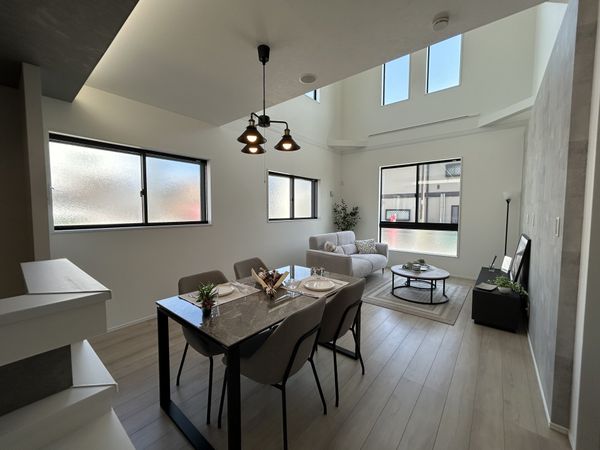 春日井市不二ガ丘3丁目 2号棟 リビング