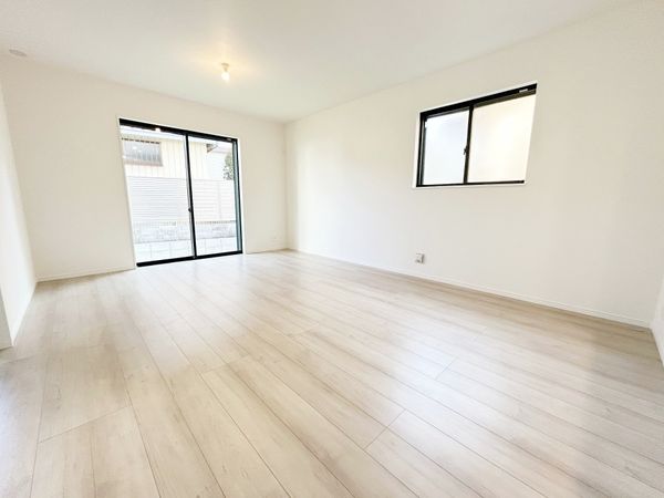 春日井市東野町4丁目 A号棟 リビング