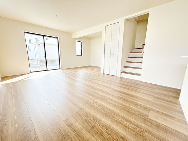 春日井市坂下町4丁目 新築戸建2号棟 リビング