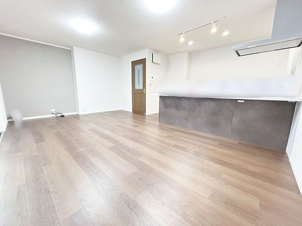 春日井市坂下町7丁目 リビング