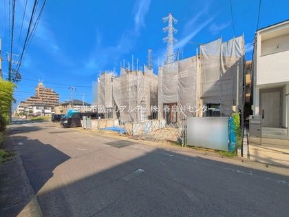 小牧市安田町 2号棟 前面道路含む外観 前面道路含む外観