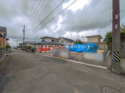 春日井市坂下町5丁目 前面道路含む外観 前面道路含む外観