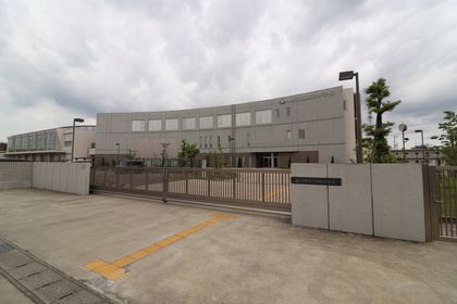 小牧市立味岡中学校（約1630ｍ）