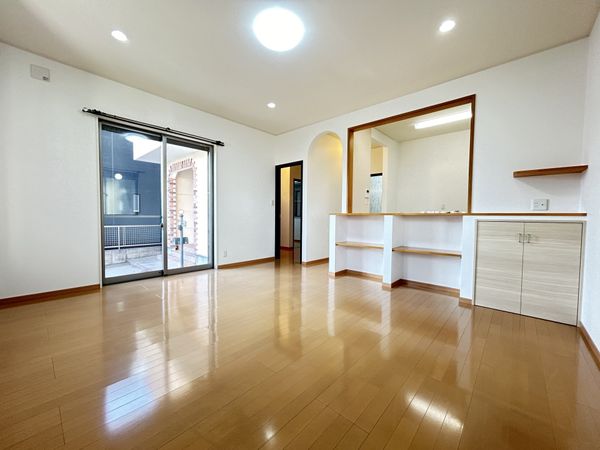 春日井市柏原町5丁目 リビング 春日井市柏原町5丁目 リビング