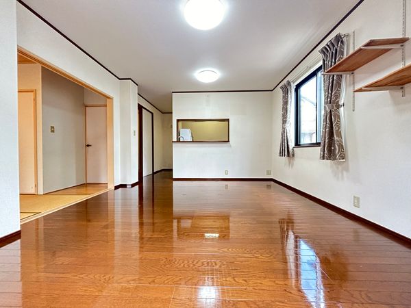 犬山市桃山台2丁目 リビング 犬山市桃山台2丁目 リビング