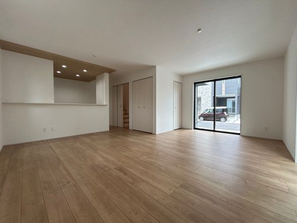 春日井市大手田酉町1丁目 2号棟 リビング 春日井市大手田酉町1丁目 2号棟 リビング