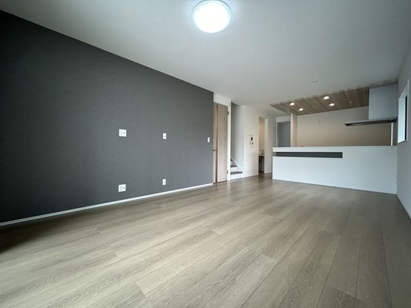 春日井市高山町3丁目 3号棟 リビング 春日井市高山町3丁目 3号棟 リビング