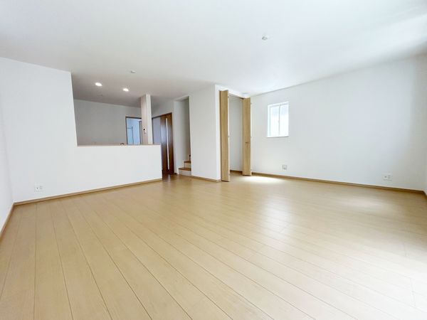 春日井市松河戸町6丁目 リビング