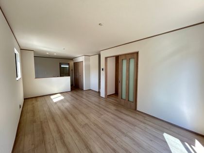 春日井市妙慶町2丁目 1号棟 リビング