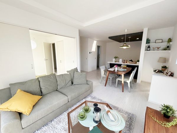 春日井市下津町2期 2号棟 リビング