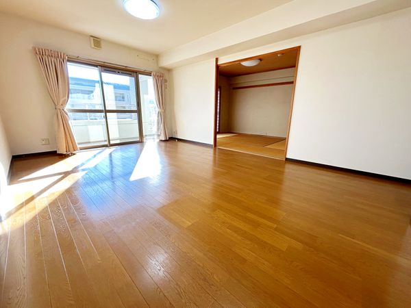 サンハイツ中央台 D棟 リビング サンハイツ中央台 D棟 リビング