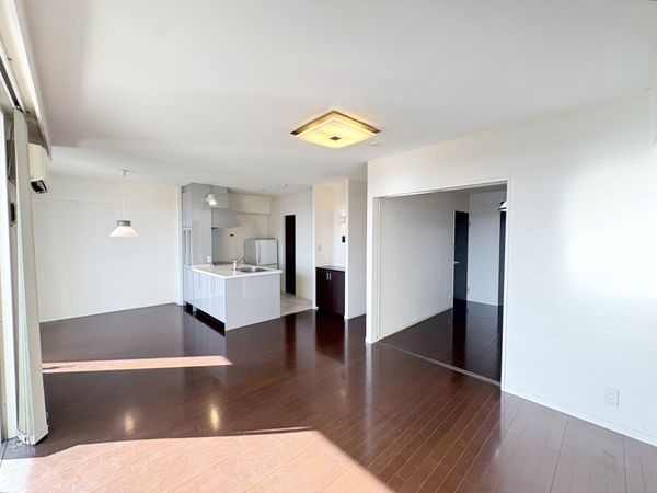 グリーンベル小牧桜井 リビング グリーンベル小牧桜井 リビング